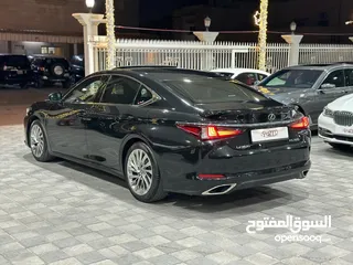  4 Lexus ES 350