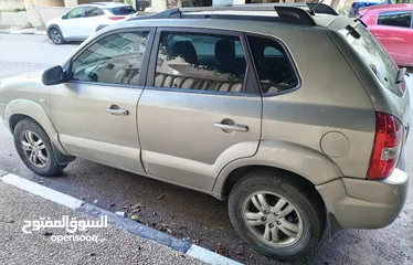  2 جيب هيونداي توسان