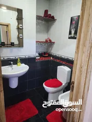  5 شقه ارضيه مع تسويه دوبلكس ضاحية الأمير حسن