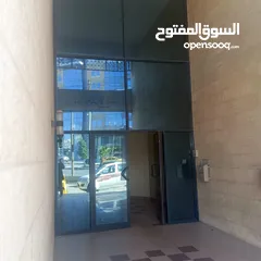  2 مكتب مميز مساحة 300 متر مربع للايجار بسعر مناسب