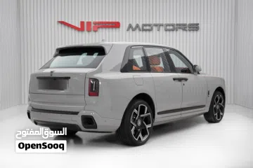  2 Rolls-Royce Cullinan Black Badge