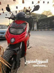  3 سكوتر ابريليا