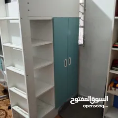  4 سرير اطفال وغرفة اطفال خزانه وتخت  ومكتب للدراسه جديد بلكرتونه