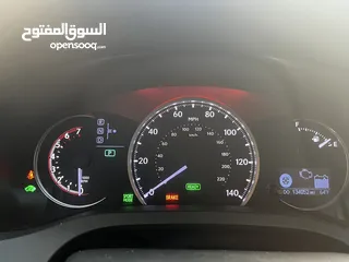  3 ليكزس CT200 للبيع كاش فقط