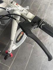  15 Razor - E200 Electric Scooter