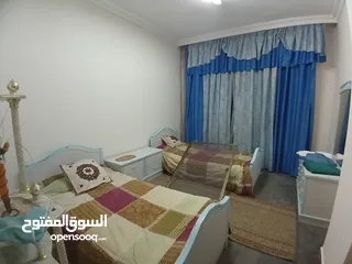 4 شقه فارغه للايجار في شفا بدران حي ام حجير