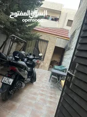  2 شقق للبيع ارضي وطابق ثالث