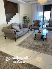  3 طقمين كنب للبيع بحالة ممتازة جدا جدا جدا جدا