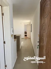  1 روف للإيجار