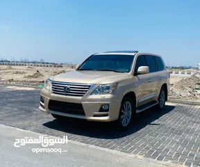  3 ستيشن لكزس LX570 خليجي موديل 2010