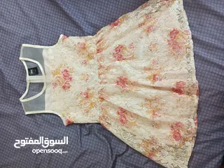  12 فساتين بناتي
