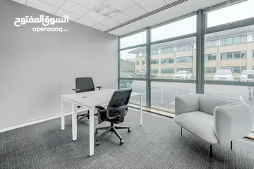  9 Private office space for 1 person in DUQM, Squadra
