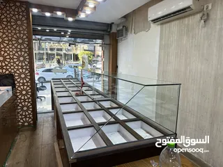 3 محمص كامل متكامل جاهز من جميع المعدات جميع البضاعا ما عليك الي يكون عندك محل مناسب
