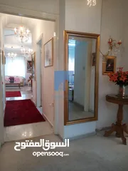  4 شقة فاخرة للبيع في الرابية  - قرب إشارة السفارة الصينية طابق ثاني 140م تشطيب سوبر ديلوكس