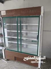  2 ثلاجه عرض في حال الوكاله للبيع  للتواصل