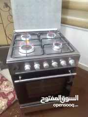  2 غاز 4 عيون بحاله ممتازه بودي نظيف شعله زرقاء ممتازه