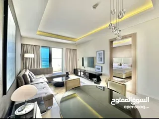  1 شقه تضمن لك اسلوب حياه جديده غرفه وصاله بمساحه كبير وموقع ولا اروع والسعر ممتاز غير قابل للمنافسه