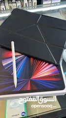  3 iPad Pro 5th generationبحالة ممتازة جدا