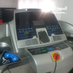  4 جهاز تريدمل بحاله ممتازه مواصفات عاليه حجم كبير الجهاز بتحمل اكتر من 120 كيلو وله ميزات رفع مش ع طلع