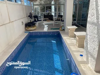  24 بناء مسابح بنظام سكيمر