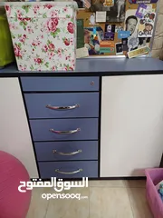  3 بيع مكاتب وخزانه