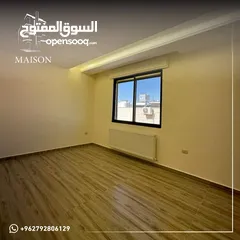  18 ثالث مع روف بتشطيب مميز واطلاله في ضاحية الرشيد