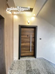 2 شقة طابق اخير مع روف 230 متر وتراس 100 متر على شارعين  طريق المطار خلف المدارس العالمية بسعر مميز
