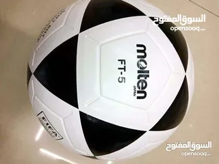  2 جميع أنواع كرات القدم المميزة