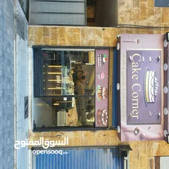  6 محل حلويات وايس كريم  للبيع