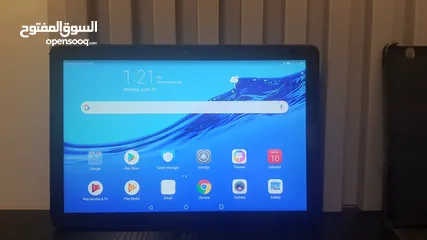  1 تابلت هواوي بخط   huawei T5 بحالة ممتازة 32 تخزين و 3 رام