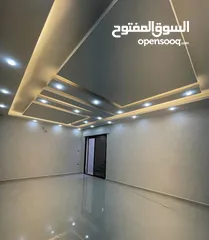  6 ثالث مع روف بتشطيب مميز واطلاله في ضاحية الرشيد