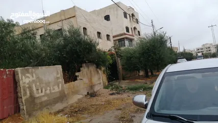  2 ارض في الجويده (حي الباير) على شارع عام ،  بالقرب مسجد ابونشيش وروضة الوعد الصادق - من المالك مباشرة