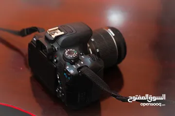  4 كاميرا كانون 700d مع عدسة 18-55stm