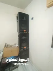  2 سماعات حفلات 600-300 واطط
