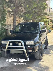  1 نيسان تيرانو 1995