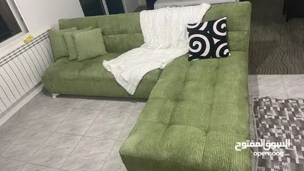  1 كورنر أمريكي مع sofa bed