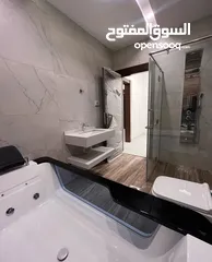  12 شقة سوبر ديلوكس دوبلكس مميزة جدا للبيع من المالك مباشرة طريق المطار مقابل 911 شارع الخدمات من