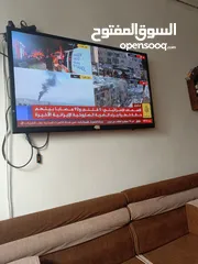  4 شاشة بحالة جيدة