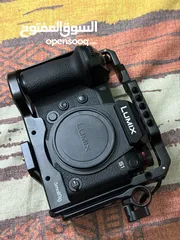  6 Panasonic LUMIX S1  24.2 MP Full Frame  Body only