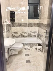  4 ستيدبو مفروش للايجار رووف