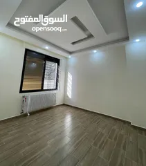  10 ثالث مع روف بتشطيب مميز واطلاله في ضاحية الرشيد