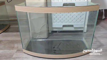  2 أحواض أسماك