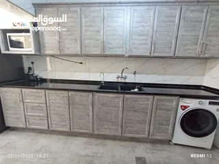  3 شقة 120متر قرب دوار علي صقر