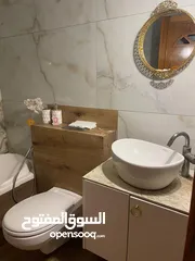  5 شقة مفروشة للإيجار