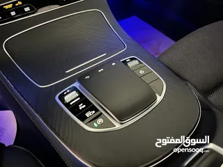  18 مرسيدس E200 بانوراما نايت اسود موديل 2021بحالة الزيرو