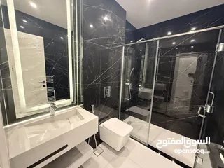  12 بالاقساط شقة طابق ارضي مساحة 200 م + 100 م ترس