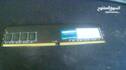  1 16  جيجا بايت رام DDR4