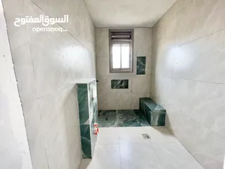  8 شقة جديدة وموقع مميز