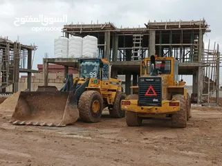  8 تاجير معدات الإنشائية جرافات كبيره وصغيره تاجير حفار جنزير تاجير حفار GCB جي سي بي تاجير قلابات