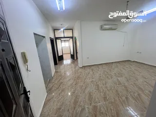  8 شقة فاخره و ذات اطلالة رائعة للايجار
